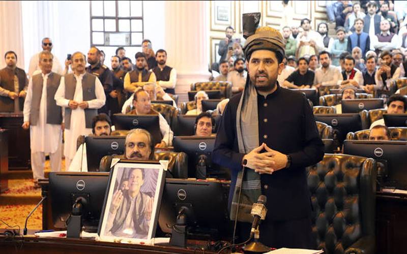 وزیر اعلیٰ خیبرپختونخوا کی کابینہ اراکین کو کھلی کچہریوں کا انعقاد کرنے کی ہدایت