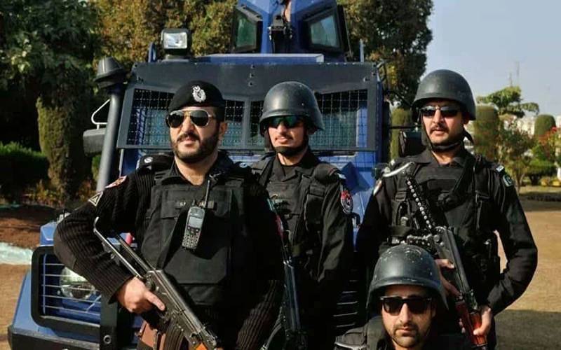 کوہاٹ میں پولیس موبائل پر حملہ، ڈی ایس پی سمیت 7 اہلکار شہید، 2 زخمی  