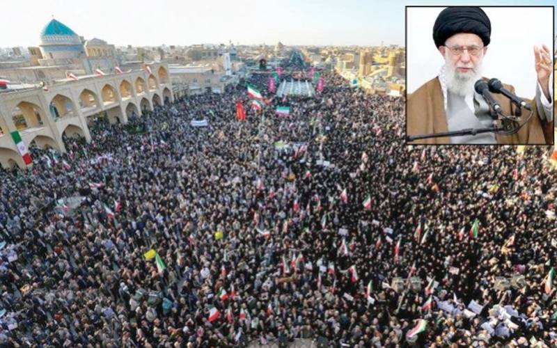 سپریم لیڈر علی خامنہ ای کو خراجِ عقیدت،ایران میں ہزاروں افراد سڑکوں پر نکل آئے