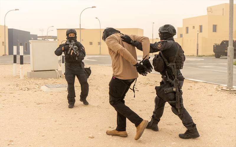 قطر : پاسدارانِ انقلاب کیلئے کام کرنیوالے10 افراد کو حراست میں لے لیا گیا
