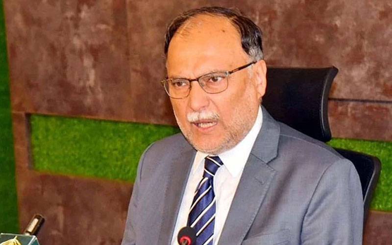  ہمیں غیر ضروری سفر سے گریز کرنا چاہئے