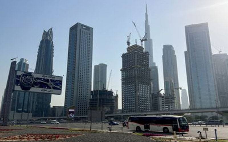  دبئی :ایرانی میزائل فضا میں تباہ، ملبہ گرنے سے پاکستانی ڈرائیور جاں بحق