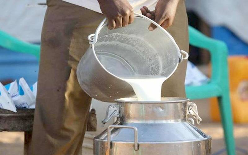 ڈیری فارمرزکادودھ کی فی لیٹر قیمت 320 روپے مقررکرنے کامطالبہ 