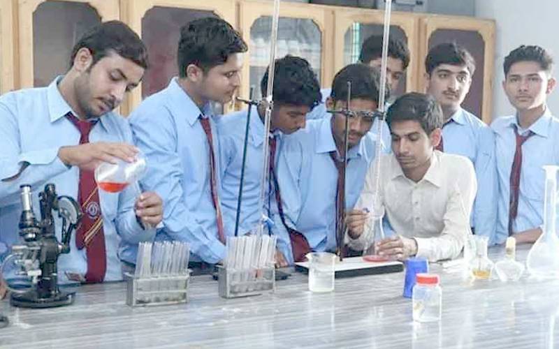 بورڈ امتحانات میں پریکٹیکل نمبرز نئے نظام کے تحت دینے کا فیصلہ
