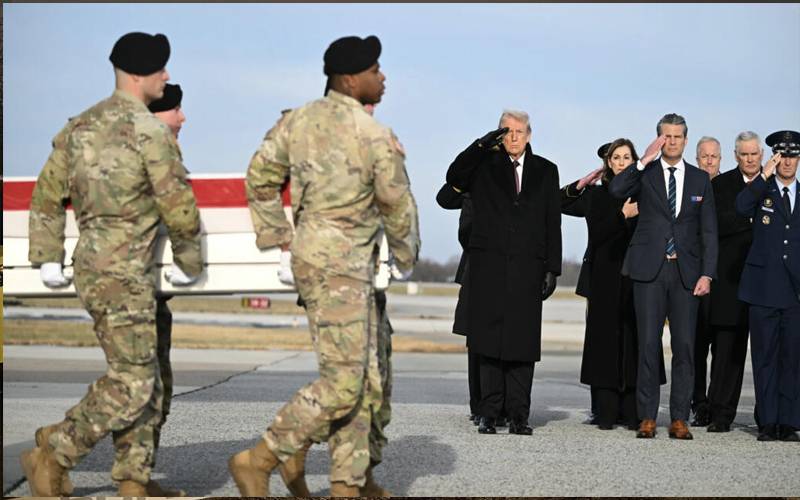 ایران جنگ میں ہلاک ہونے والے 6 امریکی فوجیوں کی لاشیں امریکا پہنچ گئیں، ڈونلڈ ٹرمپ کی شرکت