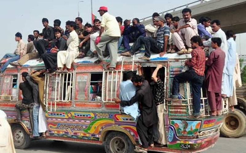 ڈیزل مہنگا، بسوں کا کرایہ آسمان سے باتیں کرنے لگا 