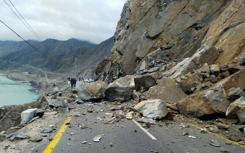  بارش اور لینڈ سلائیڈنگ سے گلگت بلتستان کا دیگر شہروں سے زمینی رابطہ منقطع