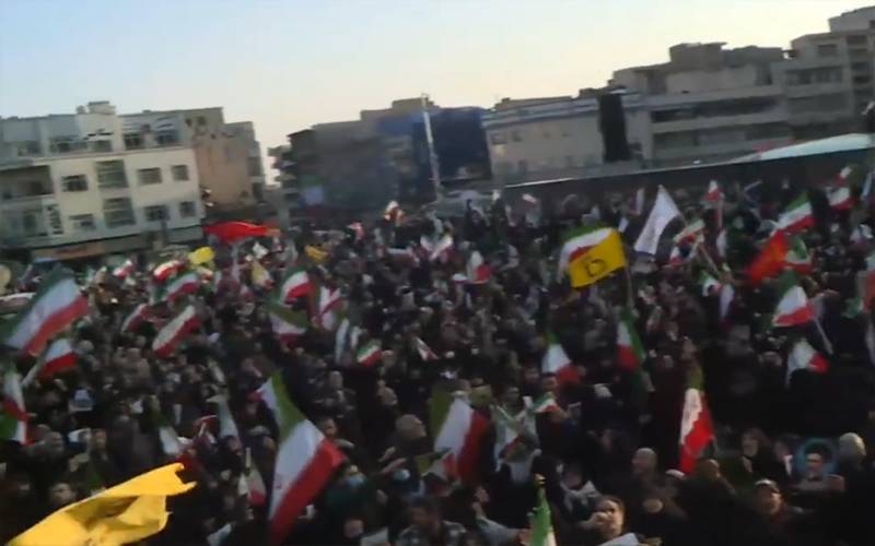  تہران: انقلاب اسکوائر کے قریب نئے سپریم لیڈر سے یکجہتی ریلی کے دوران حملہ