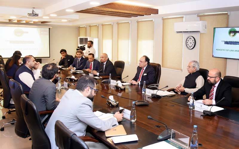 وفاقی وزیر خزانہ کی سرمایہ منڈی میں رکاوٹیں دور اور اصلاحات تیز کرنے کی ہدایت