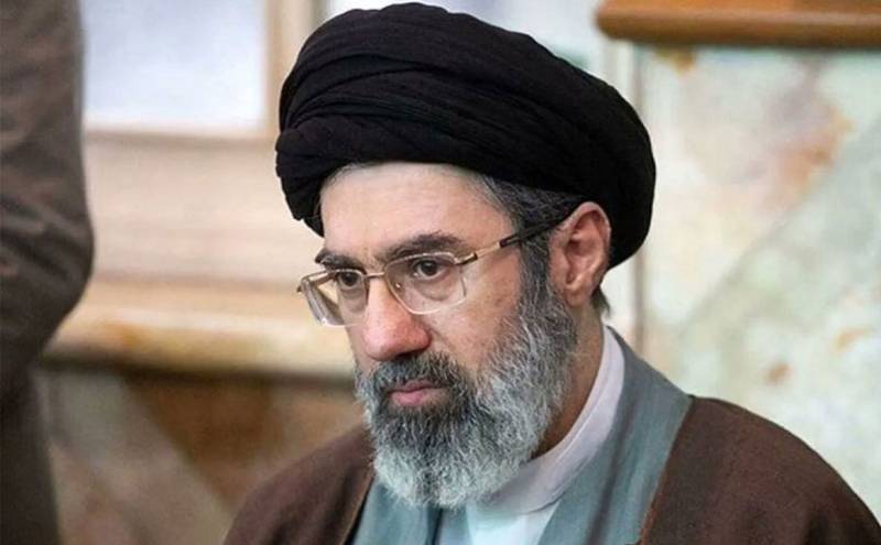 ایران کے نئے سپریم لیڈر نے ایکس پر اکاؤنٹ بنالیا