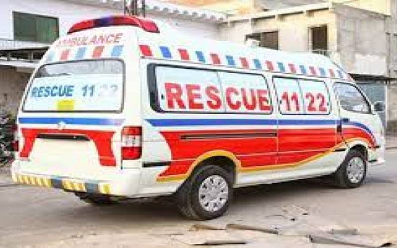  سکھر میں ٹرالر اور  موٹر سائیکل کے حادثے میں 3 افراد جاں بحق 