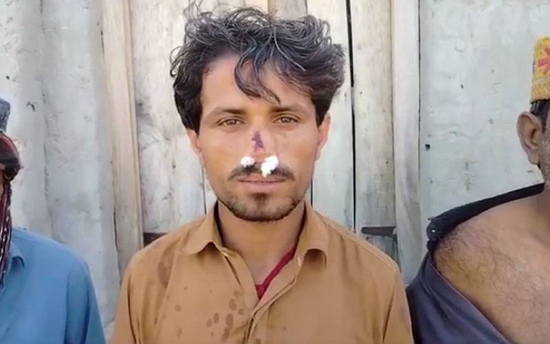 سات سو روپے کا جھگڑا، دو افراد لڑ لڑ کر زخمی ہوئے، ایک ہی ہسپتال پہنچ گئے