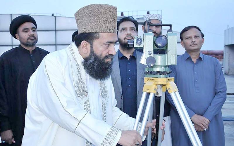 ماہ شوال کا چاند دیکھنے کیلئےمرکزی رویت ہلال کمیٹی کا اجلاس طلب 