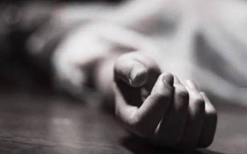 ڈاکٹرکی موت؛ سندھ حکومت نے سول ہسپتال مٹھی کے چار ملازمین کو معطل کردیا 