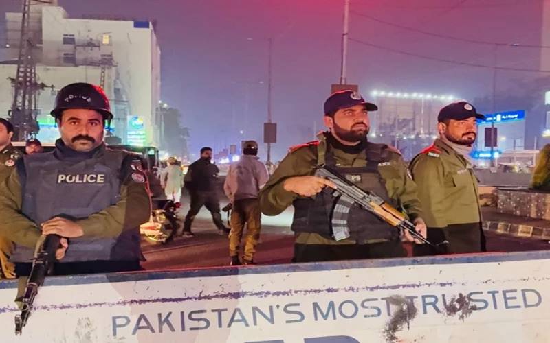  چاند رات اور عیدالفطر پر سکیورٹی ہائی الرٹ، پنجاب بھر میں اضافی نفری تعینات