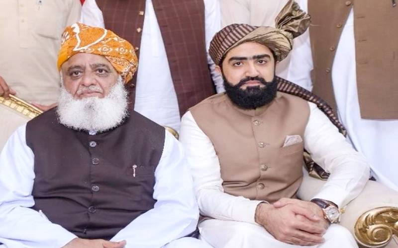 مولانا فضل الرحمان کے فرزند مولانا اسجد محمود کے سکواڈ کی گاڑی کو حادثہ