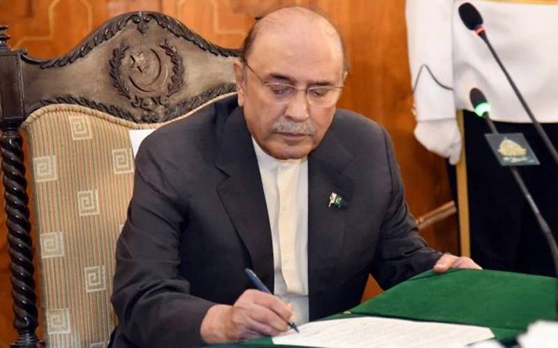 صدر زرداری نے اہم ترمیمی بلز، تقرری، سول اعزازات،سزاؤں میں خصوصی کمی کی منظوری دیدی