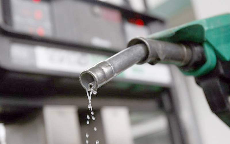 سری لنکا میں پیٹرول کی قیمت میں بڑااضافہ