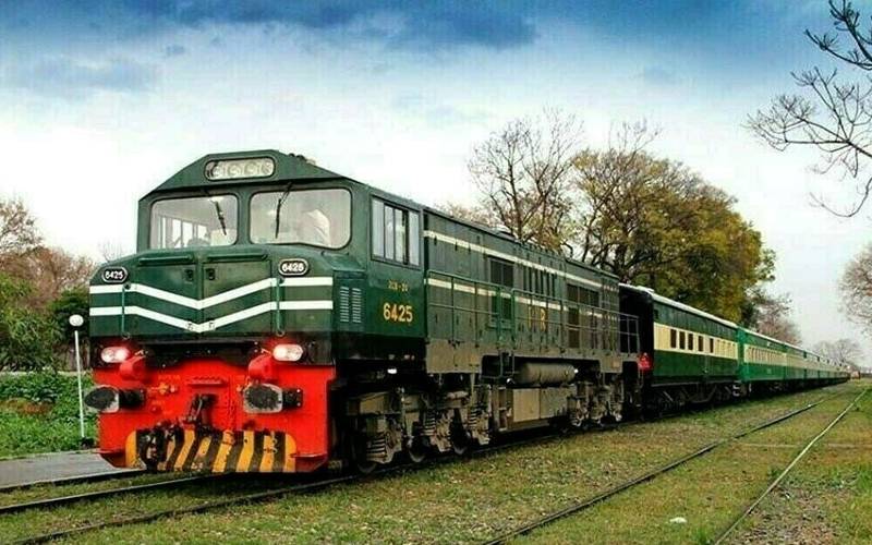 پاکستان ریلویز کی بڑی کامیابی،عید کے 3 دنوں میں ریکارڈ آمدن