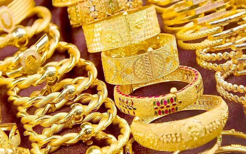 سونا مزید 11 ہزار روپے سستا،فی تولہ نئی قیمت  جانیے