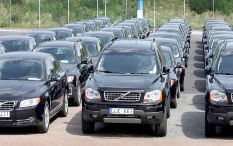کتنی سرکاری گاڑیاں خریدی گئیں، کتنی  نیلام ہوئیں ؟تفصیلات سامنے آگئیں