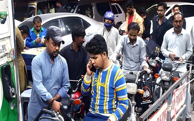 حکومت کا یوٹرن!سستے تیل کی فراہمی کا منصوبہ فی الحال مؤخر 