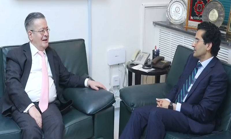 وزیر پٹرولیم علی پرویز ملک سے فرانسیسی سفیر نکولس گیلے کی ملاقات 