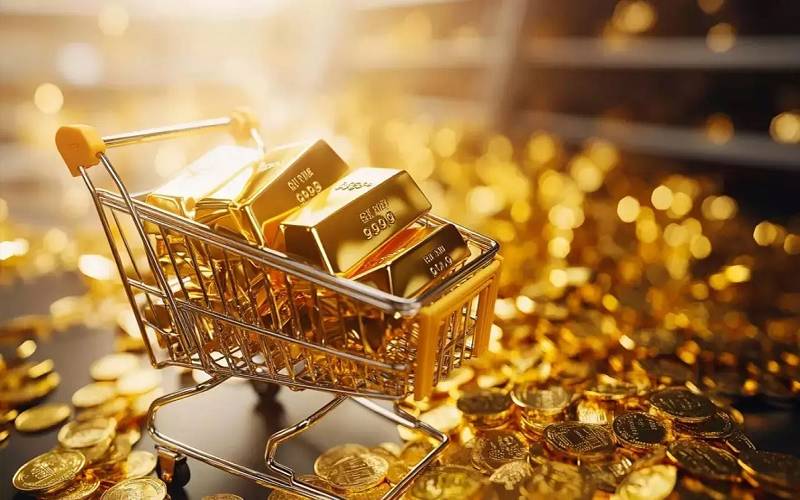 سونے کی قیمت اوپر جائے گی یا نیچے،دنیا کی سب سے بڑی کاروباری کمپنی کی پیشگوئی
