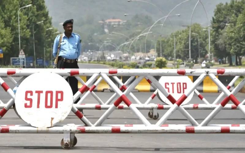 اسلام آباد میں امریکا ایران مذاکرات : اہم شاہراہیں بند، متبادل روٹس جاری