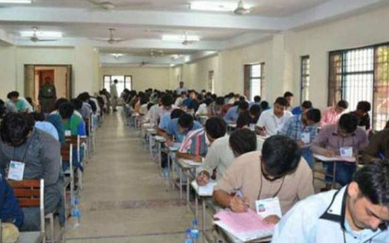 کراچی میں آج سے میٹرک کے امتحانات 