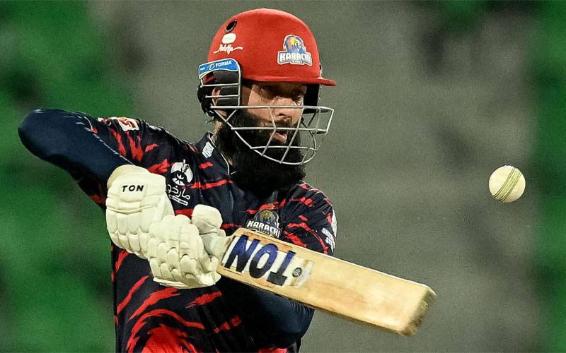  پاکستان سپر لیگ کی تیز ترین ففٹی بنتے بنتے رہ گئی، کراچی کنگز کے معین علی 44 پر آؤٹ