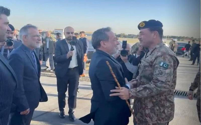 فیلڈ مارشل سید عاصم منیر کی قیادت میں پاکستانی وفد ایران پہنچ گیا