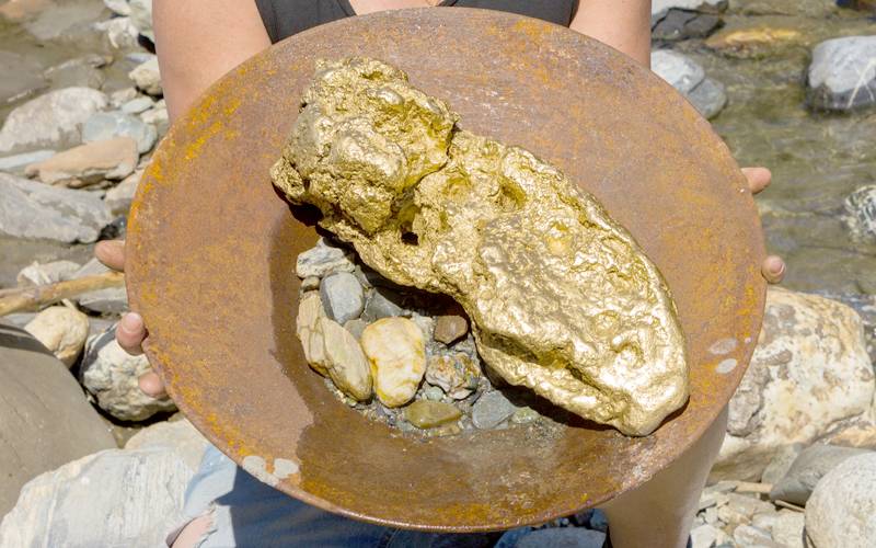 خیبرپختونخوا میں سونے کی غیرقانونی کان کنی پرپابندی عائد،اعلامیہ جاری