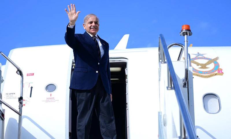 وزیراعظم سعودی عرب، قطر ، ترکیہ کے سہ ملکی دورہ کے بعد لاہور واپس پہنچ گئے 