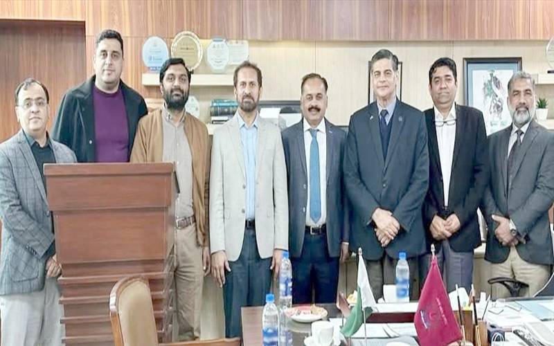 سوسائٹی آف سرجنز کےنومنتخب عہدیداروں کی پرنسپل امیر الدین میڈیکل کالج سے ملاقات
