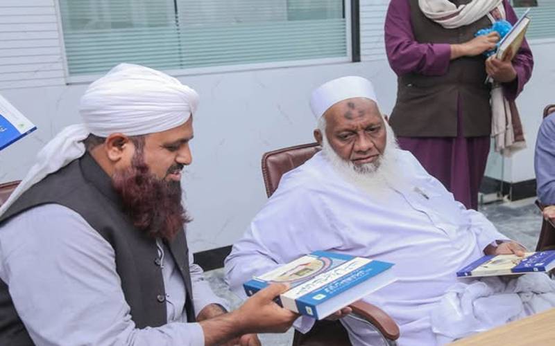 اہلسنّت کے جید عالم دین علامہ مفتی محمد الیاس رضوی اشرفی انتقال کر گئے