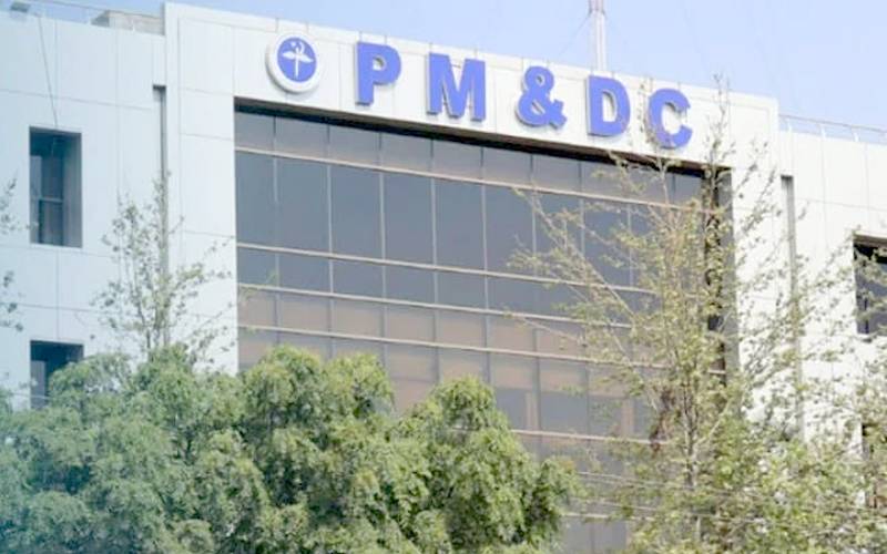  فارماسسٹ، سائیکولوجسٹ، ڈینٹل ٹیکنیشنز کی کلینیکل پریکٹس غیر قانونی قرار