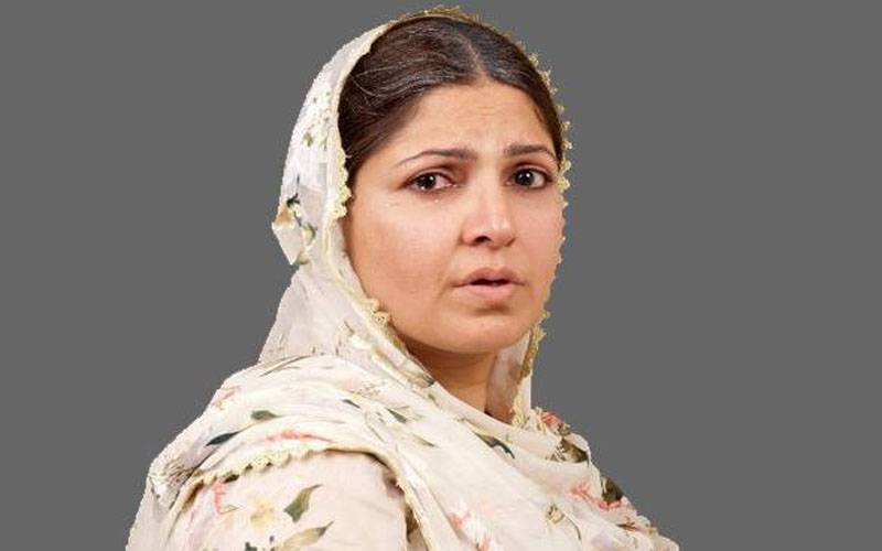 کراچی کی سڑکوں کو ٹھیک کرنے کیلئے شگفتہ اعجاز کا حکام کو ’’اللہ کا واسطہ‘‘