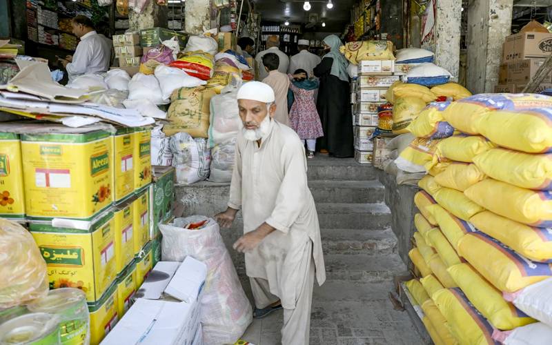 پیٹرولیم مصنوعات کے بعد گھی،کوکنگ آئل اور آٹا بھی مہنگا