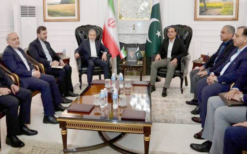  فیلڈ مارشل سید عاصم منیر سے ایرانی وزیرخارجہ عباس عراقچی کی ملاقات
