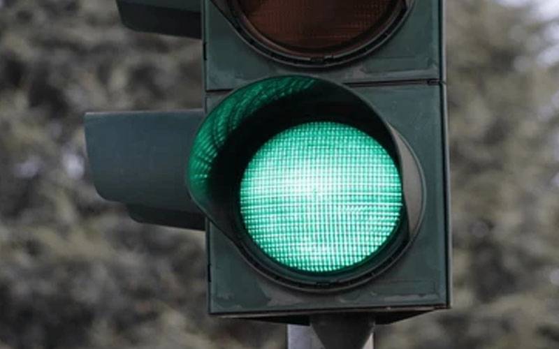 دنیا کا واحد ٹریفک سگنل جو سال میں صرف ایک مرتبہ ہی گرین ہوتا ہے 