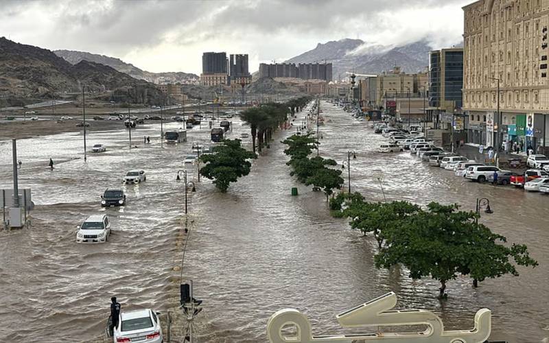 سعودی عرب میں جمعے تک طوفانی بارشوں کا امکان