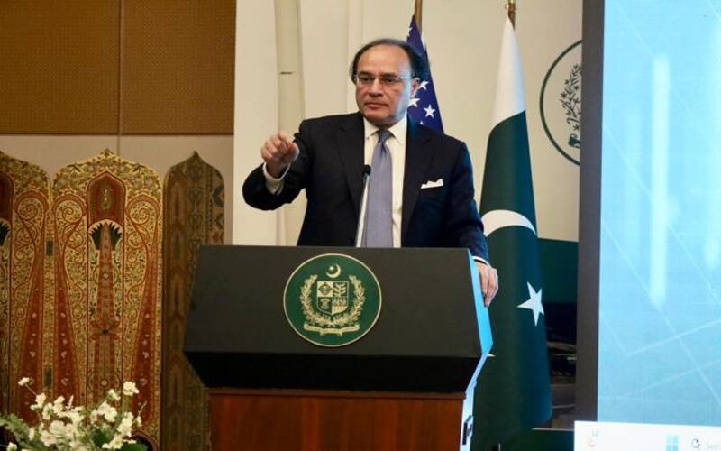  ہمارا فوکس کرنٹ اکاؤنٹ پر ،دعا ہے ایران امریکا تنازع جلد ختم ہوجائے: وزیرخزانہ