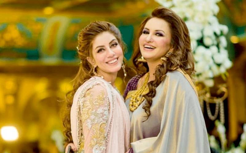  والدہ صبا فیصل کے متنازع بیانات پر سعدیہ فیصل نے اپنی رائے دیدی