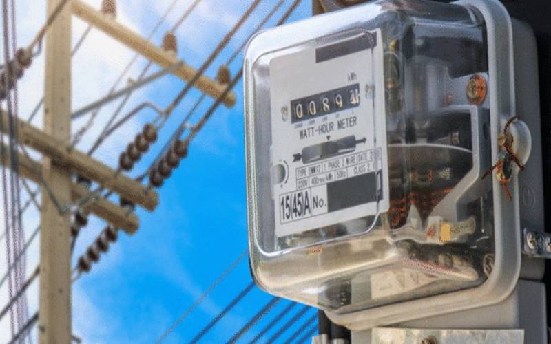 200 یونٹس تک بجلی سبسڈی ختم کرنے کی تیاری، عام صارفین پر بوجھ بڑھنے کا خدشہ