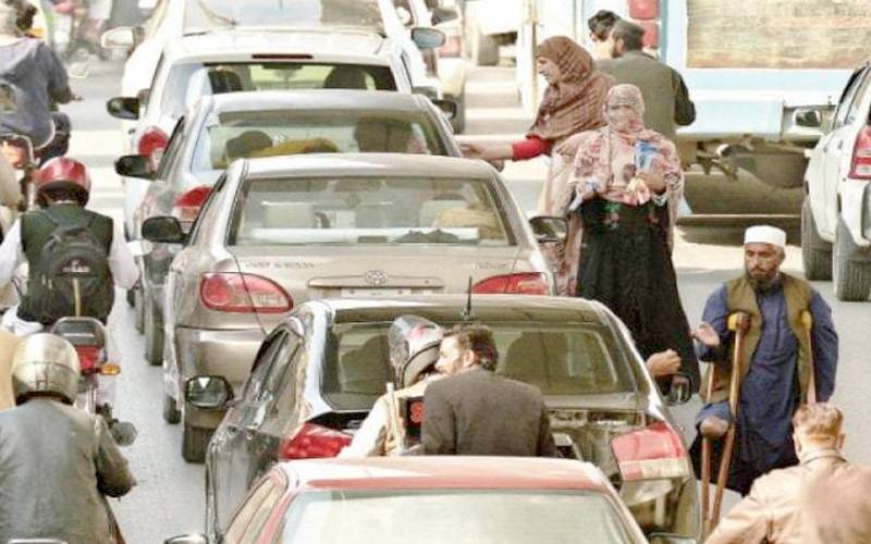 لاہورمیں پیشہ ور بھکاریوں کے خلاف کریک ڈاؤن 