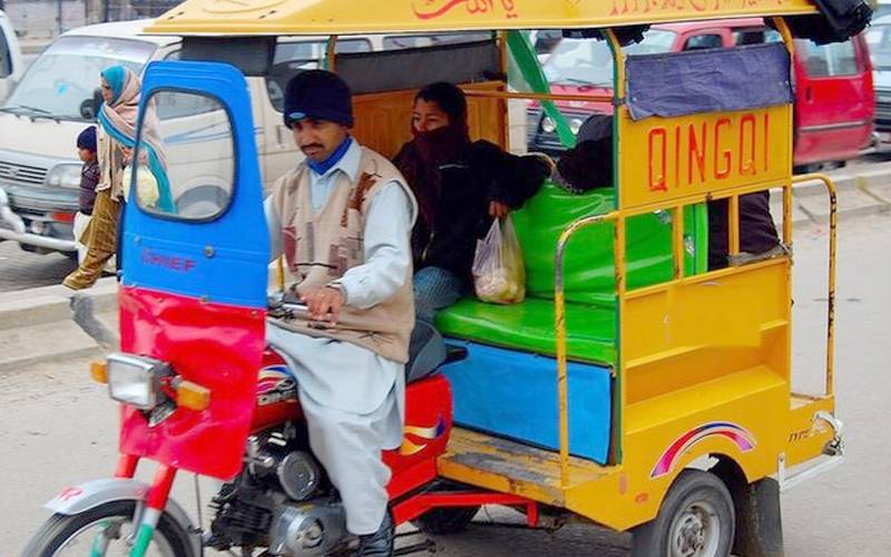 پٹرول مہنگاہونےکے بعد رکشوں کے کرائے بھی بڑھ گئے