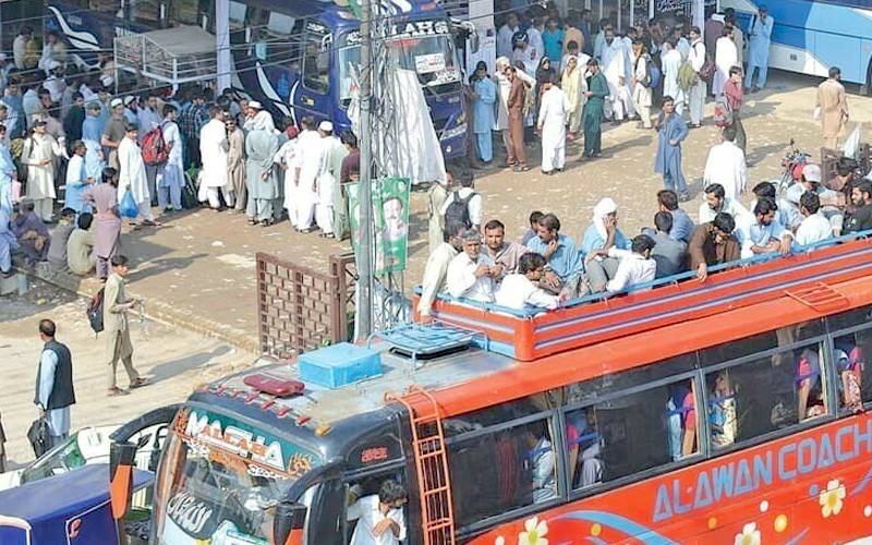 محکمہ ٹرانسپورٹ اور ٹرانسپورٹرز کے مابین کرائے نہ بڑھانے پر اتفاق 