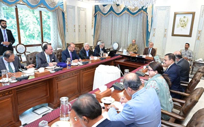 برآمدات پر مبنی صنعت،  ملکی ترقی کے اہداف کے حصول کے لئے نا گزیر ہے : وزیراعظم
