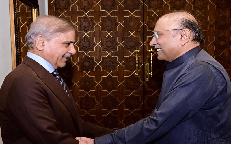 صدر مملکت سے وزیرِاعظم کی ملاقات،خطے کی بدلتی ہوئی صورتحال پر تبادلۂ خیال